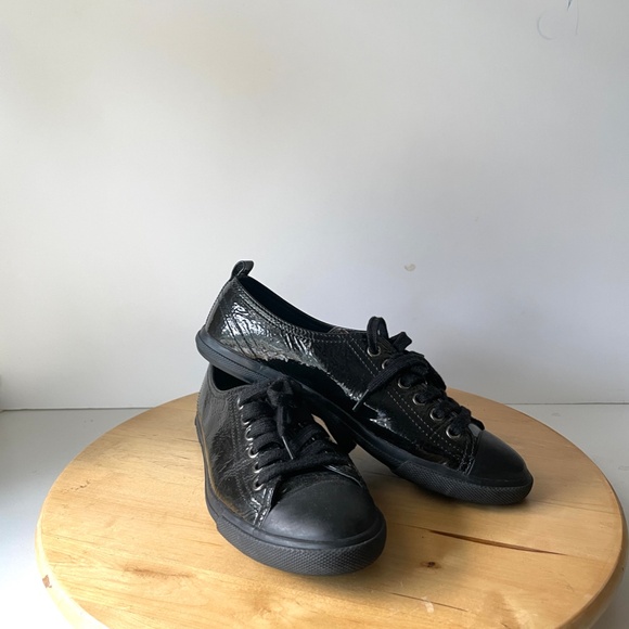 Prada Black Womens Patient Leather Sneaker    3E5811.     Size 6B.        0074 - Picture 1 of 8